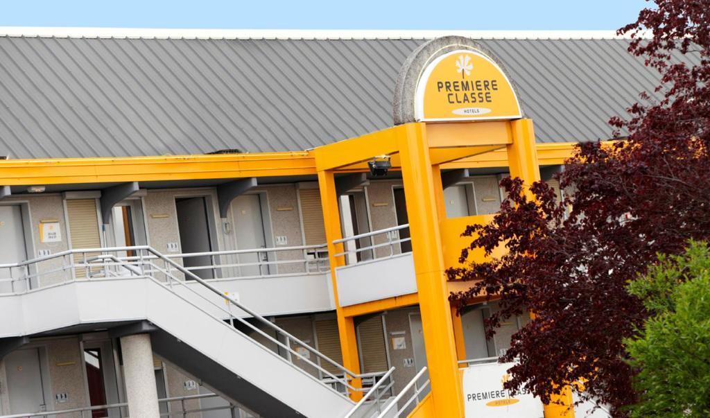 Premiere Classe Lyon Est Aeroport Saint Exupery Exteriér fotografie